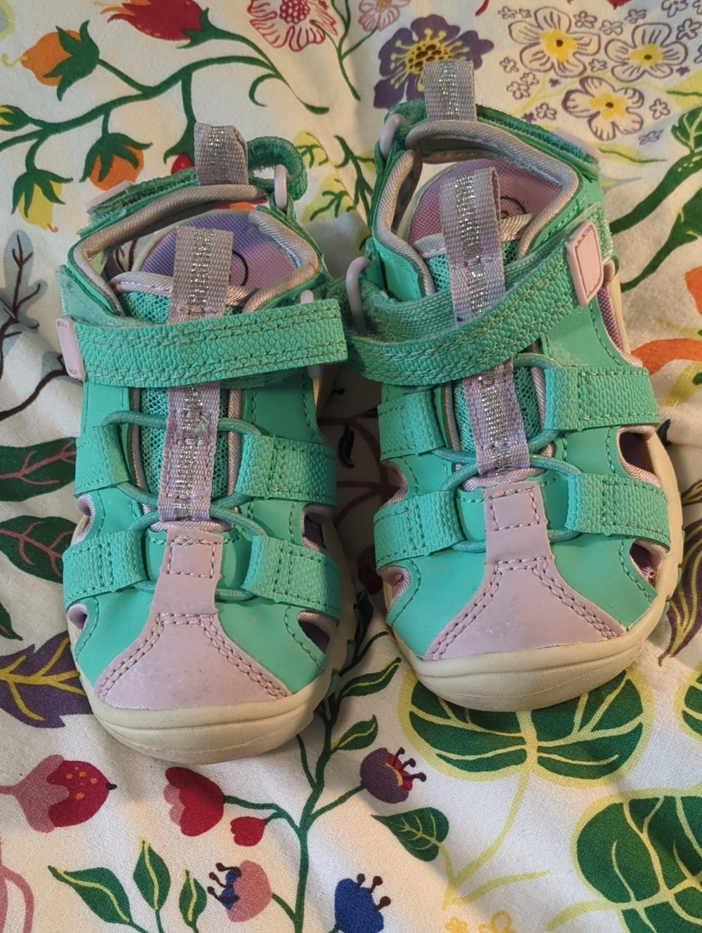 Cat & Jack Mint Green and Light Pink Closed-Toe Kids Sandals
